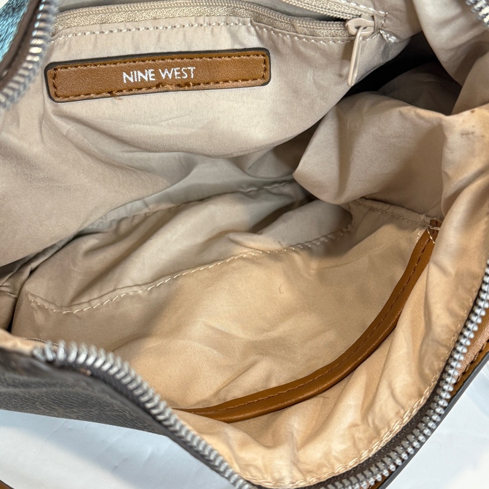 ✨ Nine West Monogram Print Shoulder Bag – Chic & Timeless Preloved Charm ✨ - Picture 5 of 16